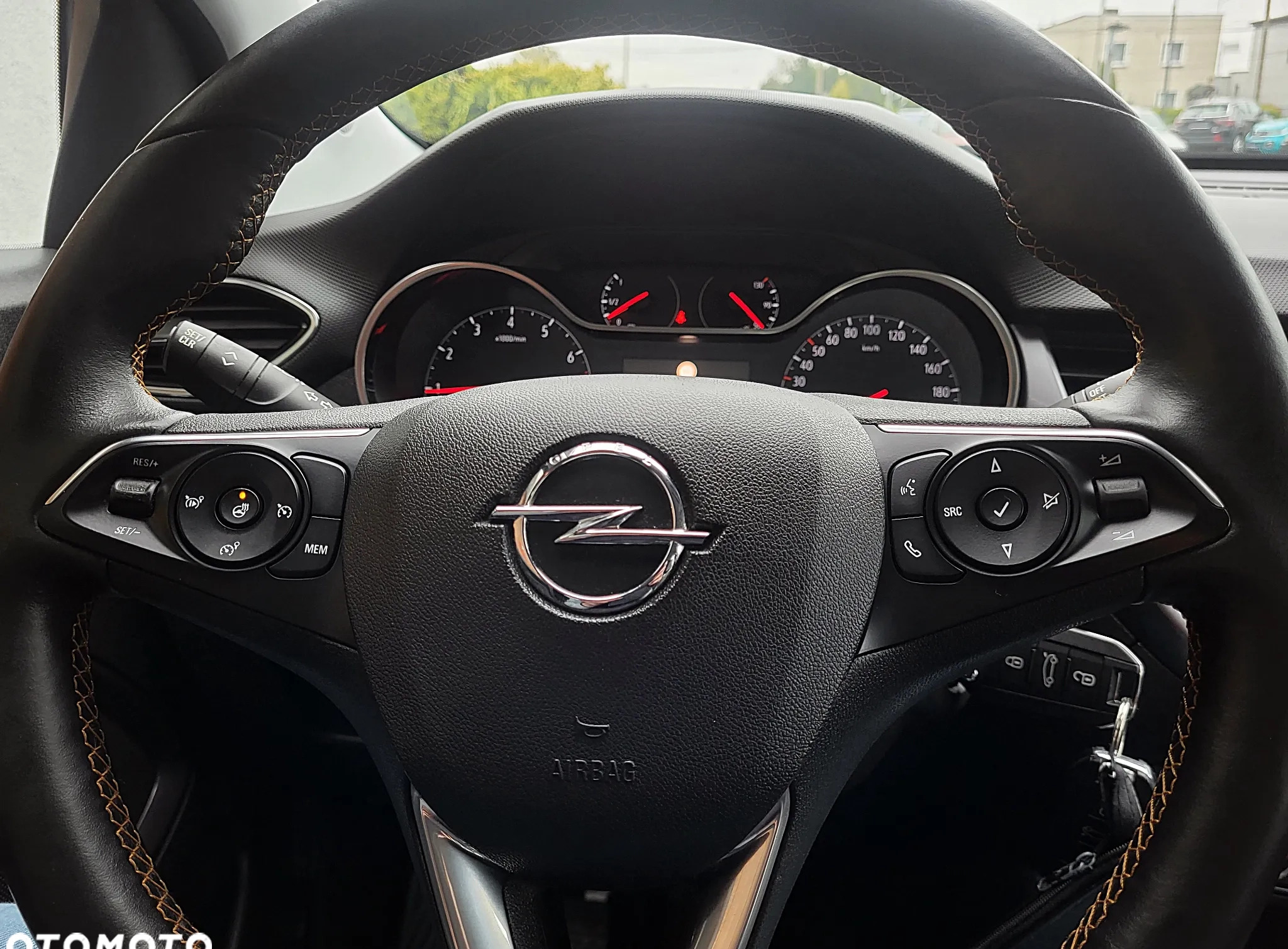 Opel Crossland X cena 59900 przebieg: 72000, rok produkcji 2018 z Rydułtowy małe 301
